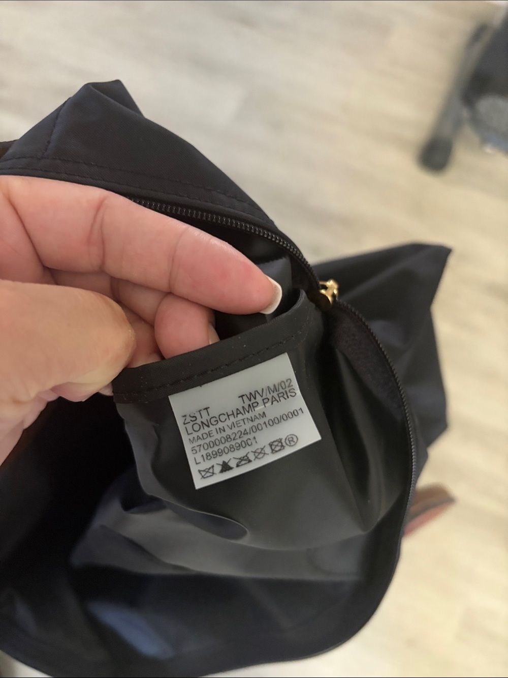 Longchamp Large Le Pliage Tote - Picture 5 of 11
